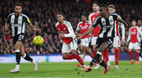 Newcastle win at Arsenal to take control of EFL Cup semi-final tie