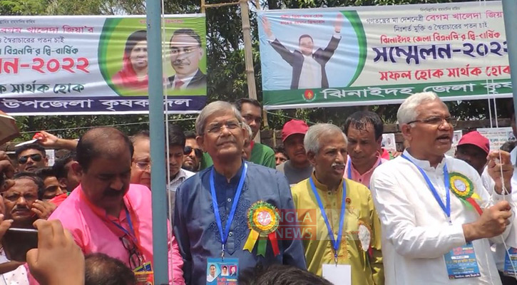 বর্তমানে জাতি বুলডোজারের হাতে পড়েছে: মির্জা ফখরুল 