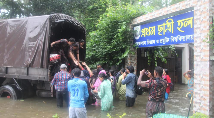 পানিবন্দি শাবিপ্রবি শিক্ষার্থীদের উদ্ধার করলো বিজিবি