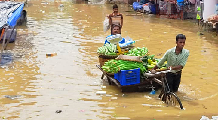 পাউবোর আশ্বাস মানতে নারাজ ফেনীর উত্তরাঞ্চলবাসী