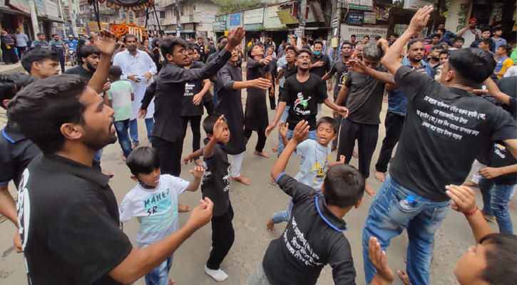 রাজপথে মাতম, চট্টগ্রামে শিয়াদের আশুরার শোক মিছিল