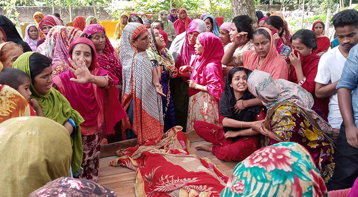 মোটরসাইকেল নিয়ন্ত্রণ হারিয়ে গাছে ধাক্কা লেগে যুবকের মৃত্যু