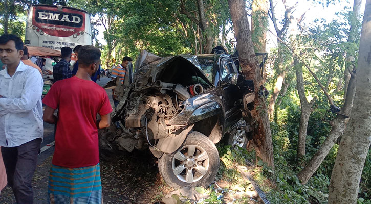 বাগেরহাটে বাসের সঙ্গে সংঘর্ষে প্রাণ গেল জিপচালকের, আহত ৫