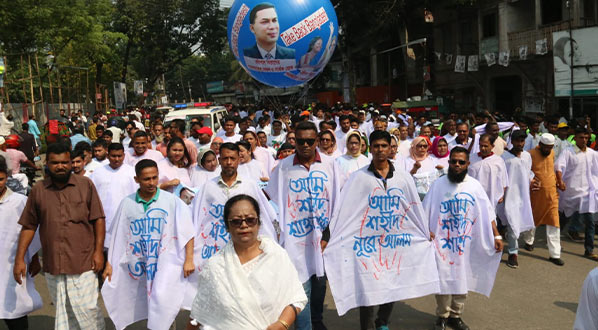 ‘বরিশালে মামাতো-ফুফাতো ভাইদের দিয়ে কিছু হবে না’