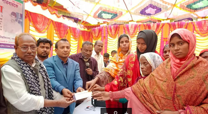 নিহত রিকশাচালকের মেয়েকে চাকরি দিচ্ছেন রাবি ভিসি