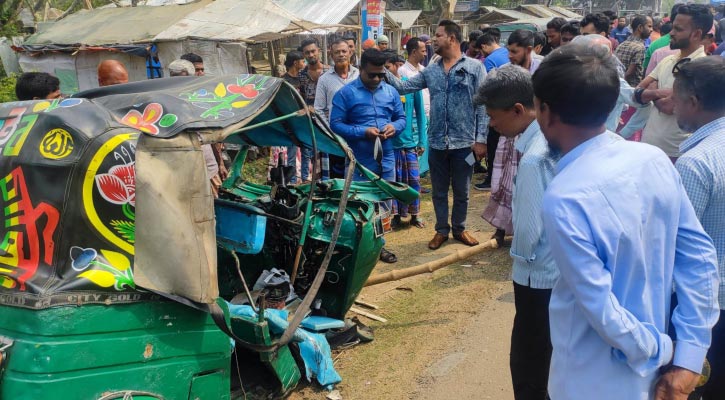 বগুড়ায় ট্রাকের সঙ্গে সংঘর্ষে অটোরিকশা চালক নিহত