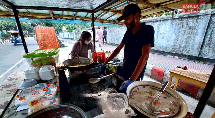 ভ্রাম্যমাণ রেস্টুরেন্টে ভাগ্য বদল সৌরভ-লিজা দম্পতির