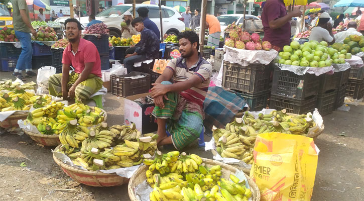 দাম কমায় চাহিদা বেড়েছে দেশি ফলের