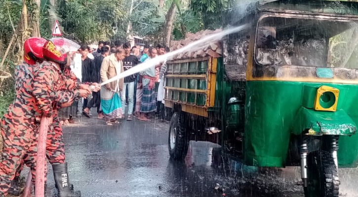 উজিরপুরে ট্রলি চাপায় স্কুলছাত্রী নিহত