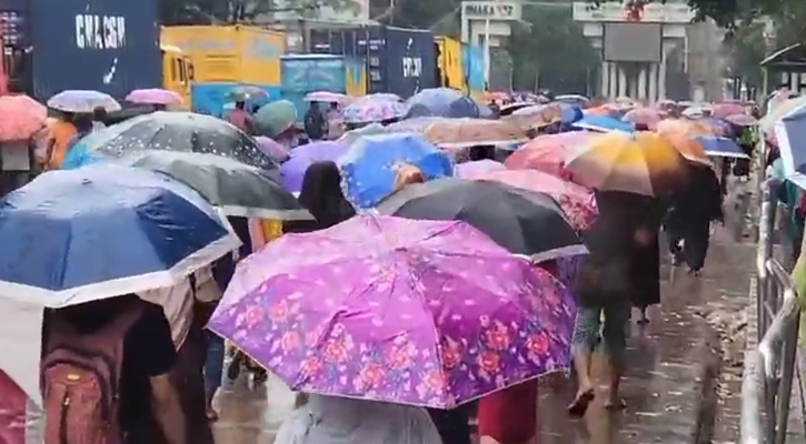 আশুলিয়ায় ৪৯টি বাদে খুলেছে সব পোশাক কারখানা