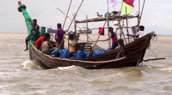 ১২ দিনে বরিশালে ২৮৭ জেলের কারাদণ্ড, ১২ কোটি টাকার জাল জব্দ